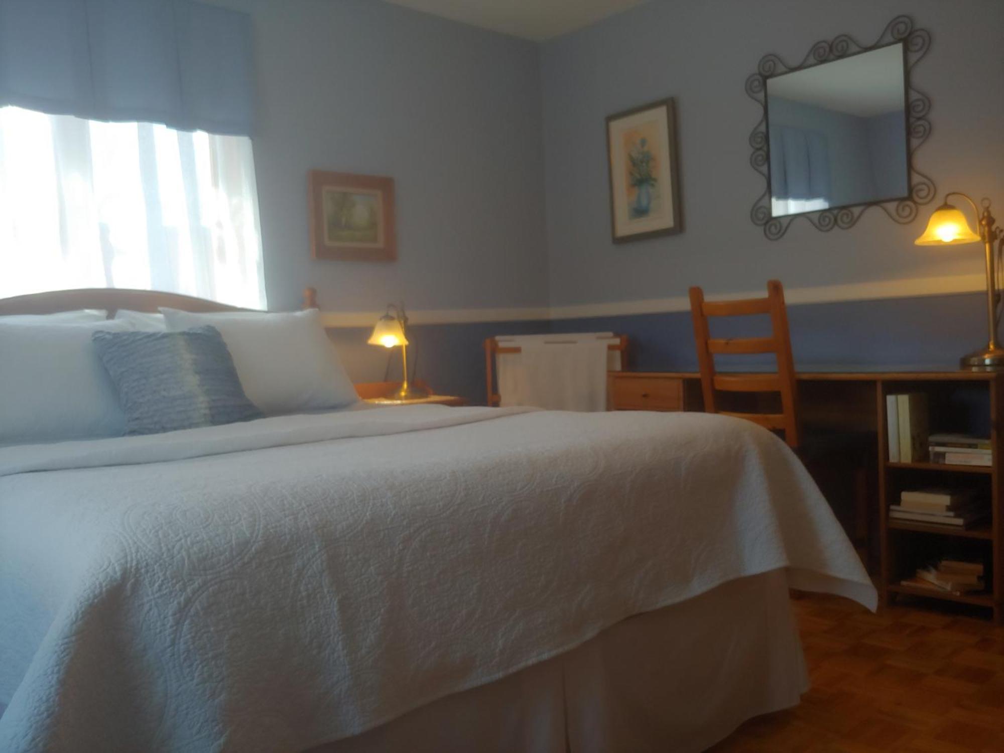 3 Bedrooms 3 Beds Near Metro -2 Parking Free Montreal Exterior photo